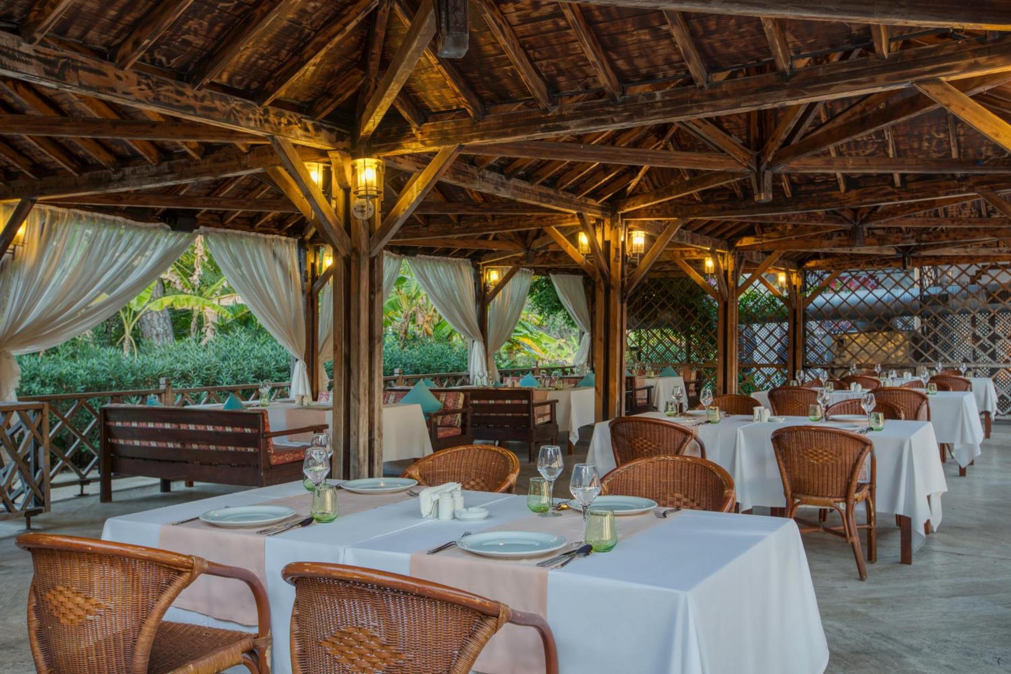 אנטליה Asteria Family Resort Belek מראה חיצוני תמונה Restaurant in the hotel